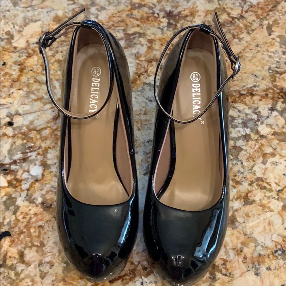 Patton Leather Mary Jane hidden Platform heels